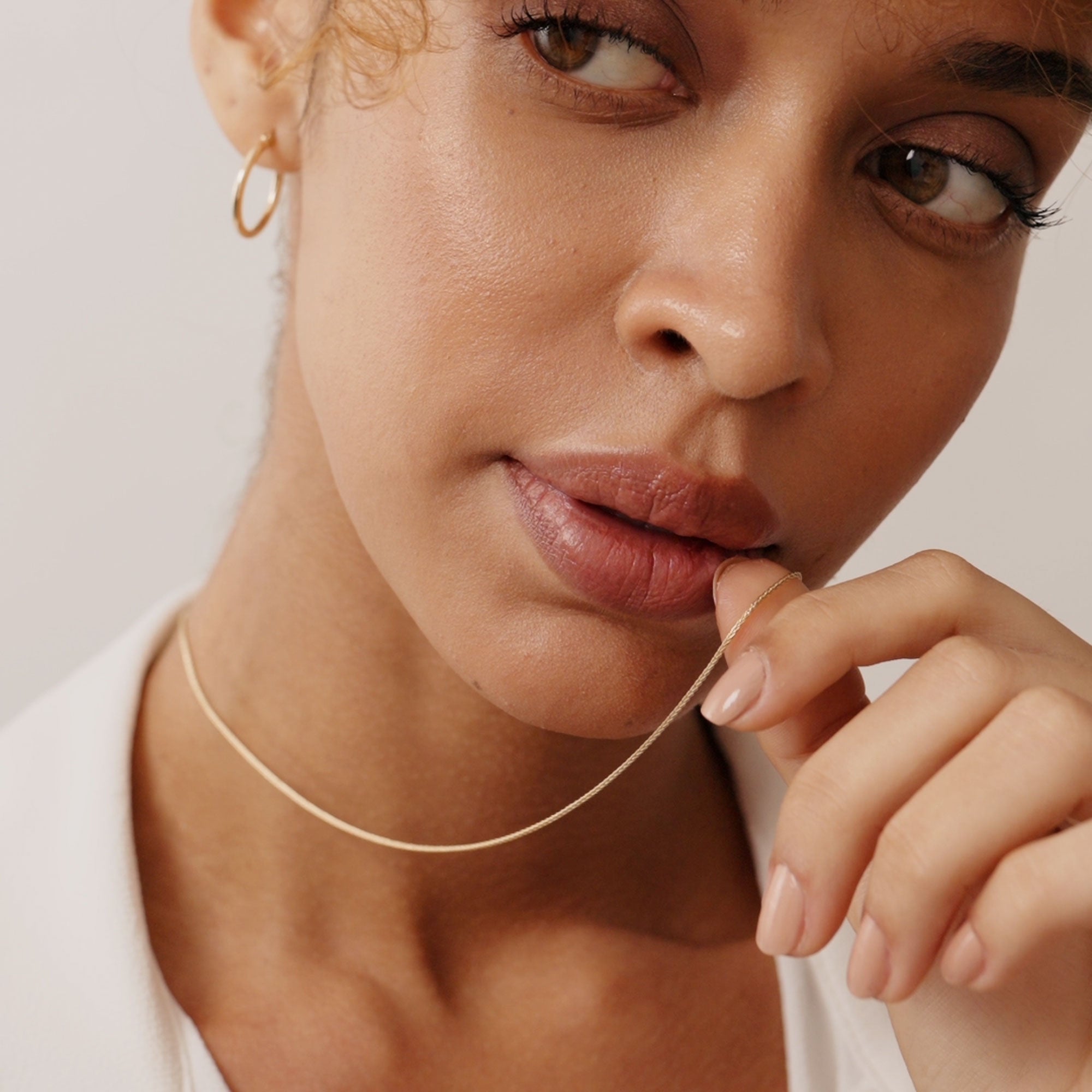 14K Real Solid Gold Wheat Link Chain Necklace with intricate wheat link design, available in 14, 16, 18, and 20 inches; ideal for layering or as a standalone piece, perfect gift for mom, wife, or special occasions.