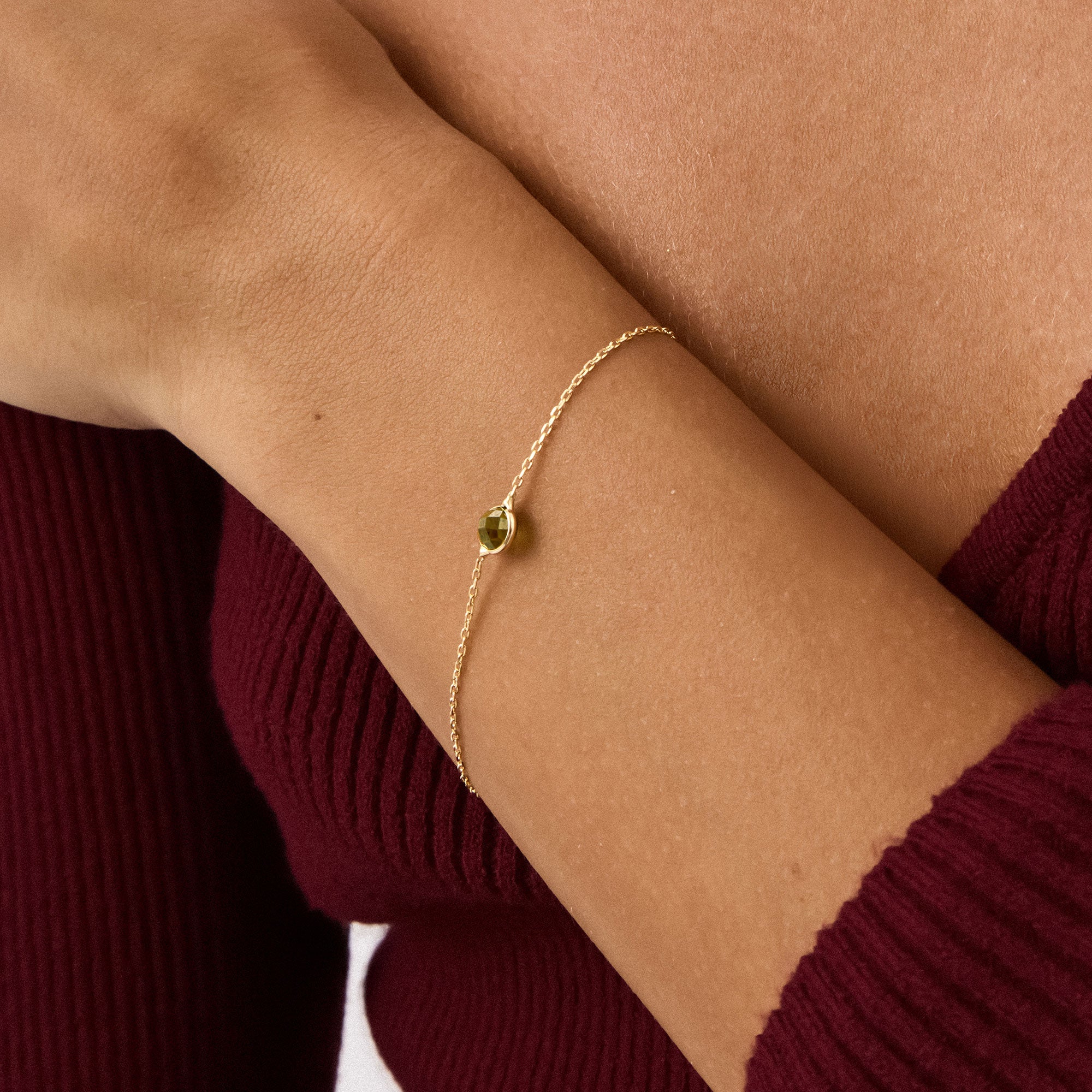 14K Real Solid Gold Peridot Birthstone Bead Bracelet with an adjustable chain and vibrant green peridot gemstone, perfect for August birthdays and everyday elegance.