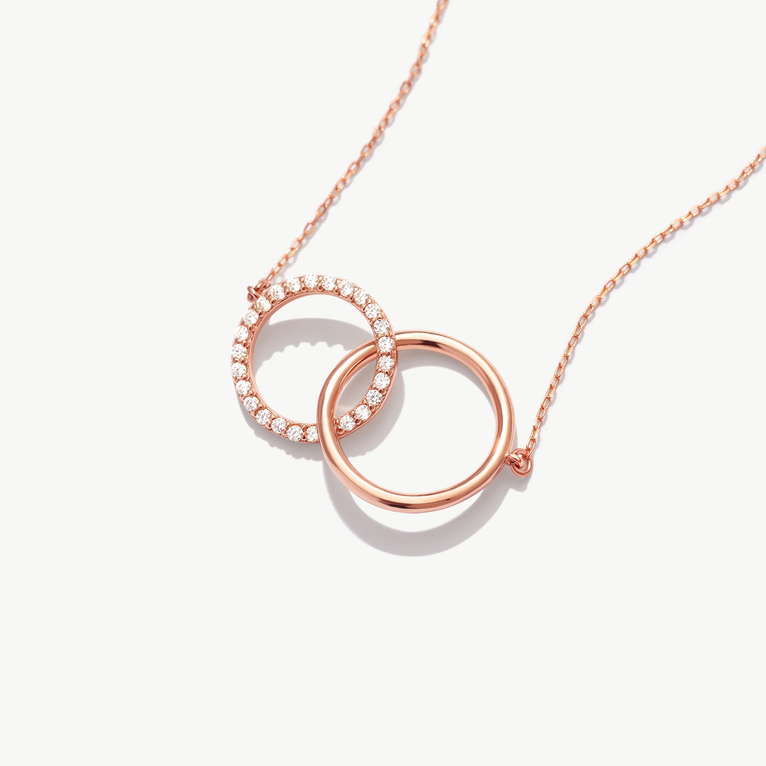 14K Solid Gold Interlocking Circle Necklace