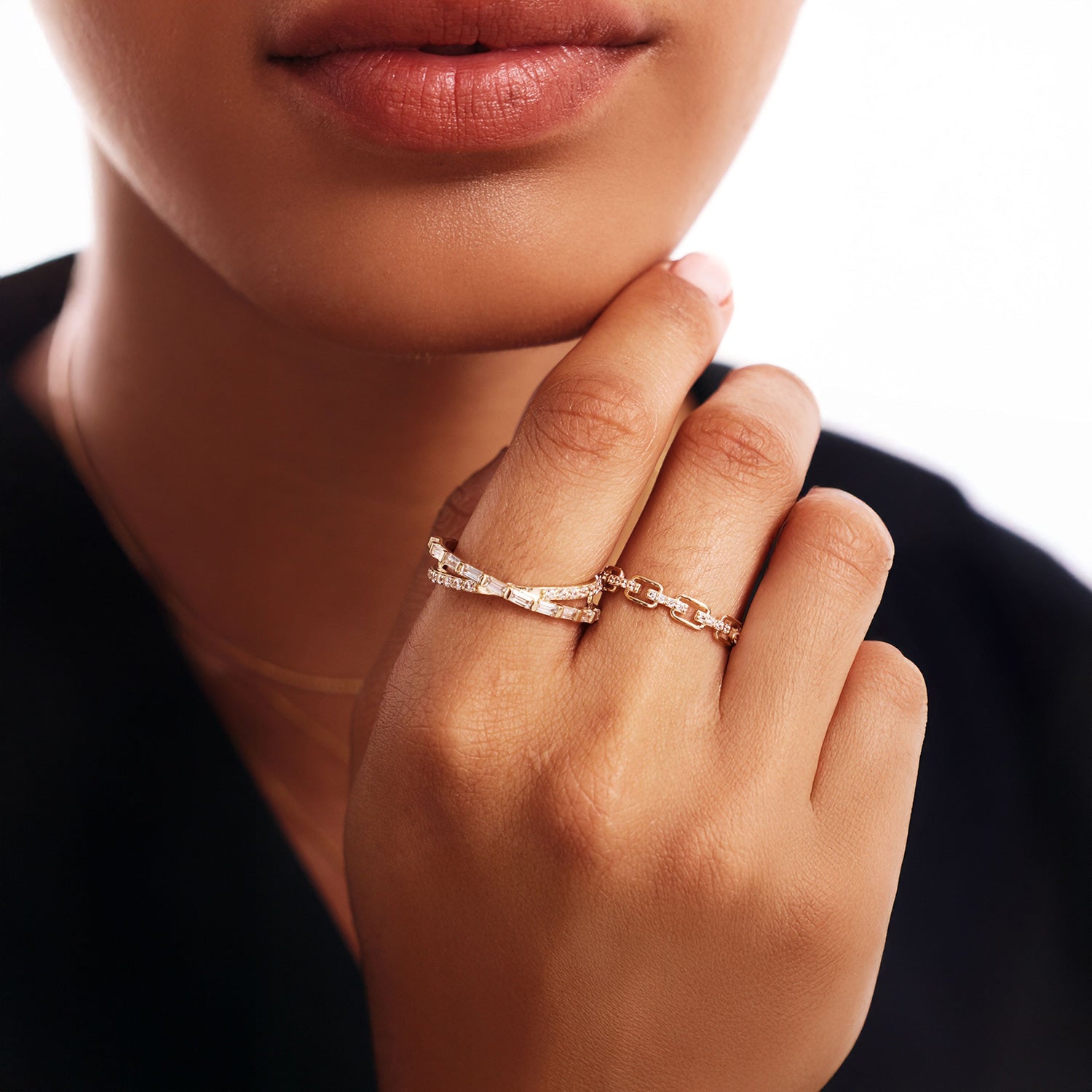 Woman Wearing Contemporary Chain Link Diamond Ring